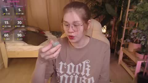 Snapshot of alison_doody chatting on 02.19.26 Alison online show from 02.19.26