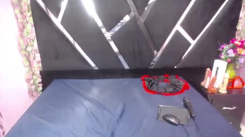 Alison Meiker online show from 02.17.25