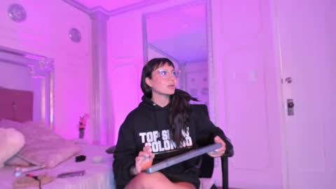 Alison Fishert online show from 02.19.25