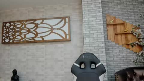 alisonn_doll online show from 10.23.25