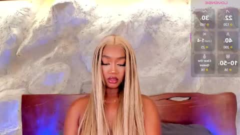 Snapshot of alisoon_moon chatting on 12.17.25 Alison Moon online show from 12.17.25