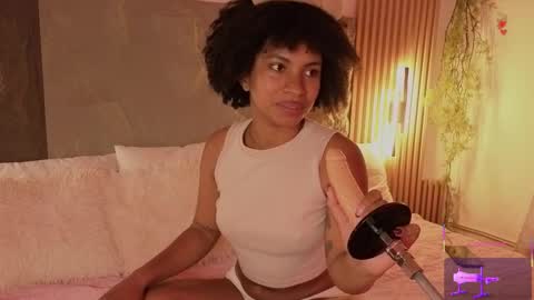 Mia online show from 11.17.25