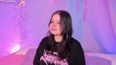 Mia online show from 07.14.26
