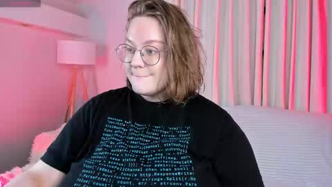 Snapshot of alissa_styles chatting on 11.02.25 Alissa online show from 11.02.25