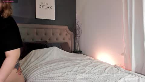 Snapshot of alissa_styles chatting on 11.09.25 Alissa online show from 11.09.25