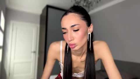 Alissa online show from 11.21.25