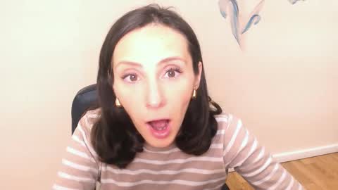 Snapshot of alissajersy_ chatting on 10.07.25 Alissa online show from 10.07.25