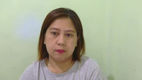 alissalove18 online show from 01.28.25