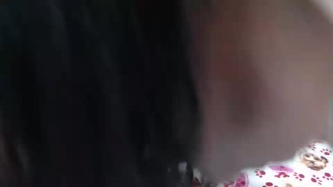 Snapshot of alisse27 chatting on 01.05.25 allise online show from 01.05.25
