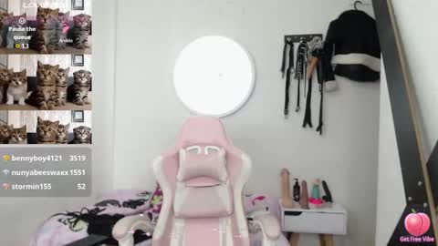 Alissia online show from 02.06.25