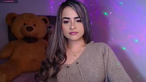  Alix  online show from 11.19.25