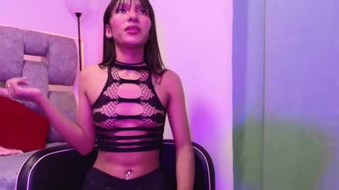 alix_kitty_ online show from 12.04.25