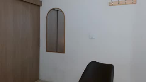 Snapshot of alixmartin1 chatting on 11.15.25 alix online show from 11.15.25