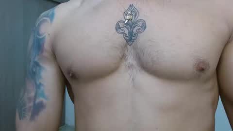 Snapshot of alixmartin1 chatting on 11.21.25 alix online show from 11.21.25