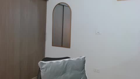 Snapshot of alixmartin1 chatting on 12.04.25 alix online show from 12.04.25