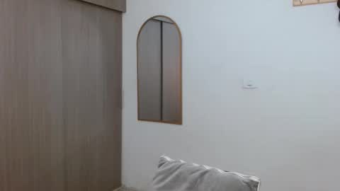 Snapshot of alixmartin1 chatting on 01.18.26 alix online show from 01.18.26