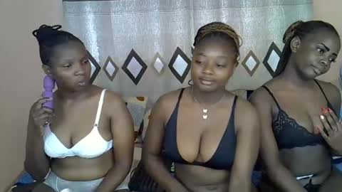 Snapshot of aliyah001 chatting on 02.04.26 aliyah001 online show from 02.04.26