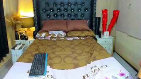 Snapshot of aliyahdeluxx chatting on 10.16.25 aliyah online show from 10.16.25