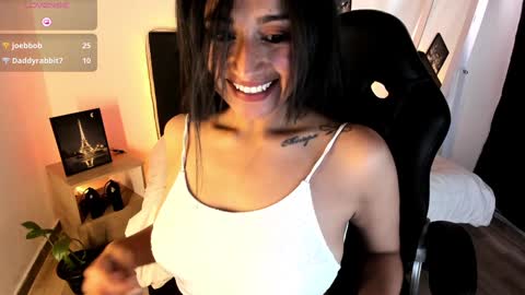 Snapshot of alizee__ chatting on 12.24.24 Alizee online show from 12.24.24
