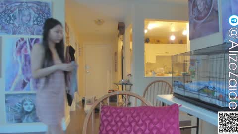 Alize Zaide online show from 02.04.25