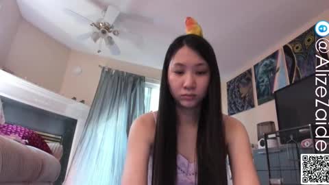 Alize Zaide online show from 10.05.25