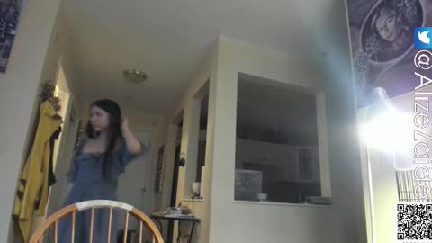 Alize Zaide online show from 12.17.25