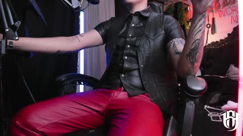 Snapshot of allanhurtss chatting on 12.24.24 online show from 12.24.24