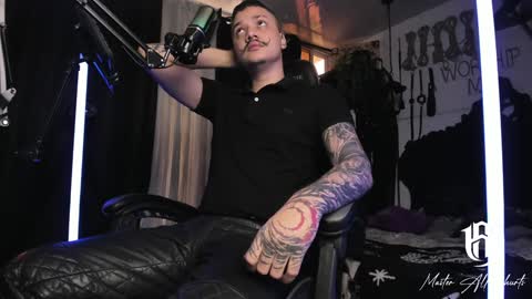 Snapshot of allanhurtss chatting on 01.14.25 online show from 01.14.25