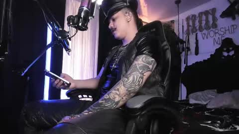 Snapshot of allanhurtss chatting on 02.24.25 online show from 02.24.25