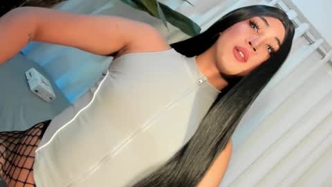 Miss Gia online show from 10.07.25
