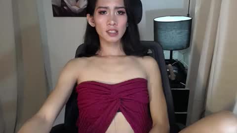 Snapshot of allday_mistress chatting on 02.10.25 trina online show from 02.10.25