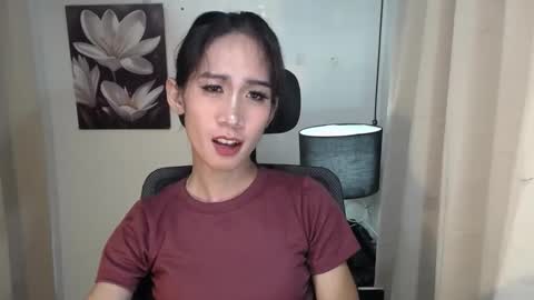 Snapshot of allday_mistress chatting on 02.17.25 trina online show from 02.17.25