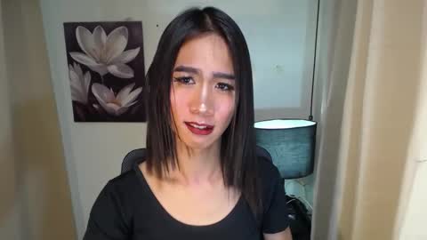 Snapshot of allday_mistress chatting on 02.21.25 trina online show from 02.21.25