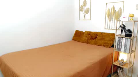 Snapshot of allena_anderson chatting on 11.17.25 Your Lovely Allena online show from 11.17.25