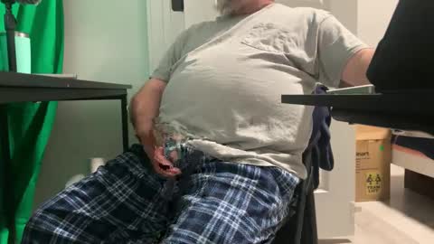 Allergictolove online show from 01.01.25