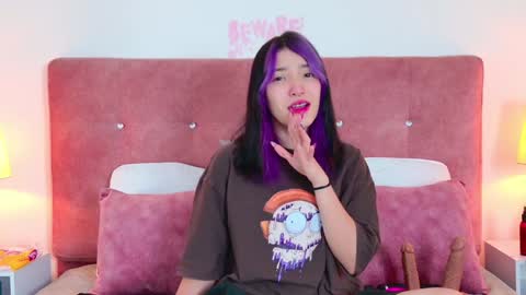 Allicia online show from 12.21.24