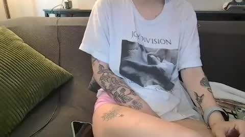 Snapshot of alliebearx chatting on 07.06.26 alliebearx online show from 07.06.26