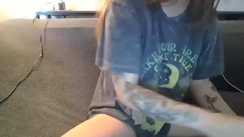Snapshot of alliebearx chatting on 07.15.26 alliebearx online show from 07.15.26