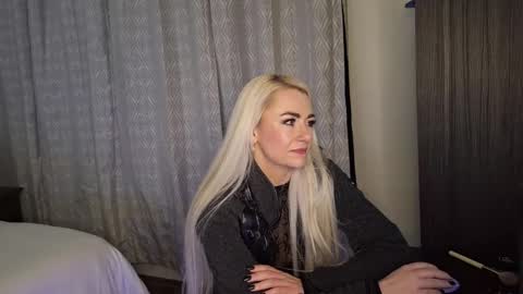 Allie Fyre online show from 11.04.25