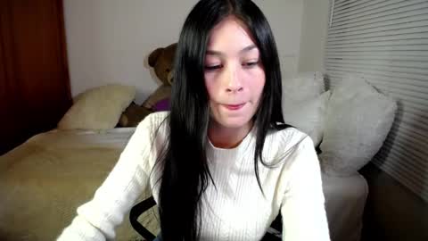 Snapshot of allierose_ chatting on 12.28.24 Allie online show from 12.28.24