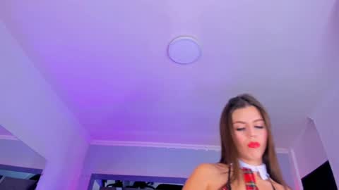    online show from 02.02.25