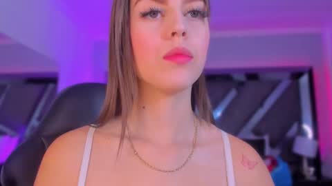 Snapshot of allijadid chatting on 11.04.25 online show from 11.04.25