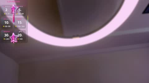 Snapshot of allijadid chatting on 11.13.25 online show from 11.13.25