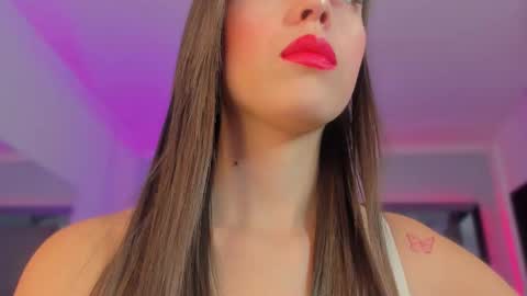 Snapshot of allijadid chatting on 11.18.25 online show from 11.18.25