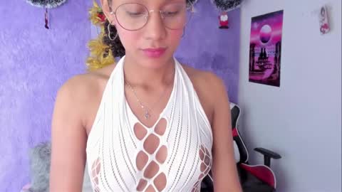Snapshot of allis0n_ik chatting on 12.09.24 ALLIS0N IK online show from 12.09.24