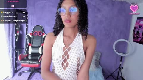 Snapshot of allis0n_ik chatting on 02.01.25 ALLIS0N IK online show from 02.01.25