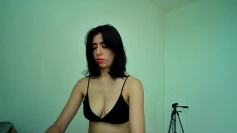 Snapshot of allisson_rose chatting on 09.15.25 Alli online show from 09.15.25