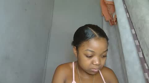 allizida01 online show from 12.22.25