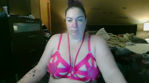 Snapshot of allnaturaltigbitties chatting on 01.22.25 Tig Bitty online show from 01.22.25