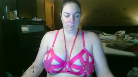 Snapshot of allnaturaltigbitties chatting on 01.31.25 Tig Bitty online show from 01.31.25